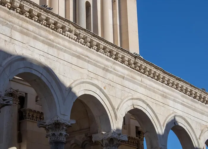 St3 Апартаменти *